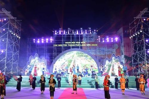 Tưng bừng Ngày hội Văn hóa các dân tộc thành phố Lạng Sơn