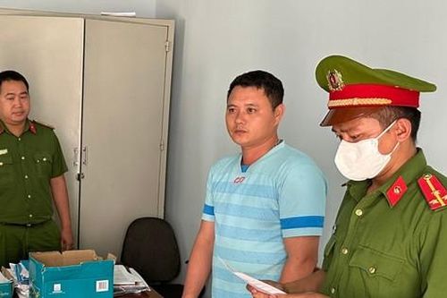 Phó chỉ huy quân sự xã nhận tiền 'chạy' không đi nghĩa vụ quân sự