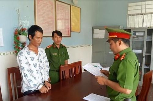 Đâm hàng xóm vì nói chuyện ồn ào