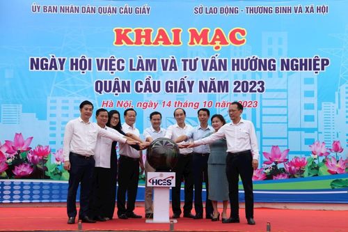 Hà Nội: Tổ chức 'Ngày hội việc làm và tư vấn hướng nghiệp quận Cầu Giấy năm 2023'