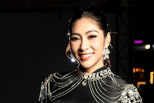 Hoa hậu Đặng Thu Thảo tái xuất, làm vedette trên sàn catwalk