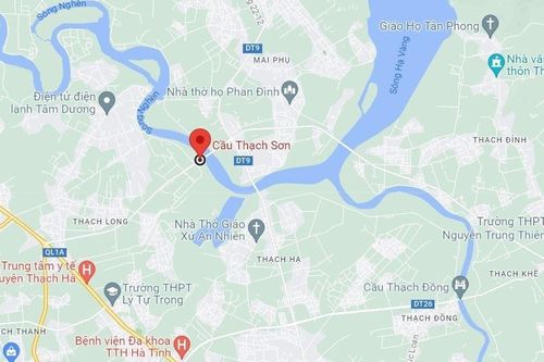 Thanh niên nhảy cầu tự tử sau khi nói chuyện với bạn gái