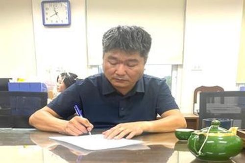 Khởi tố, bắt tạm giam Phó Chủ tịch phường Xuân Đỉnh