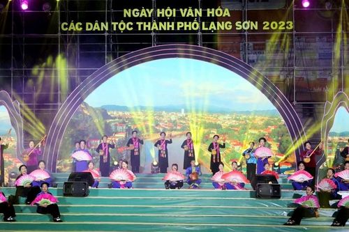 Khai mạc Ngày hội văn hóa các dân tộc thành phố Lạng Sơn