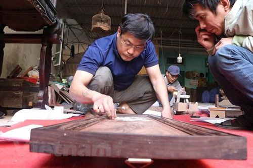 Liên kết sản xuất: Hướng đi để 'giữ lửa' các làng nghề truyền thống