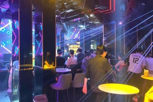 Phát hiện vi phạm tại nhiều cơ sở kinh doanh trên Phố Tây Bùi Viện