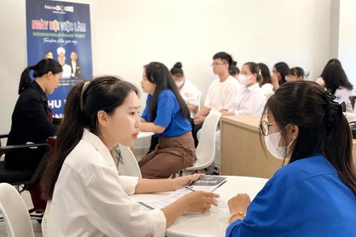 NovaWorld Phan Thiet chú trọng phát triển nhân lực, cùng Bình Thuận đón 'sóng' du lịch