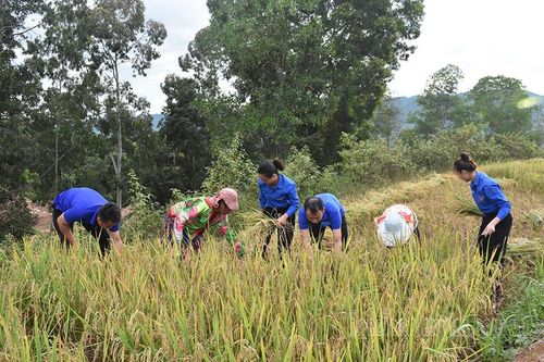 'Thắp lửa' nơi cực Tây Tổ quốc (3)