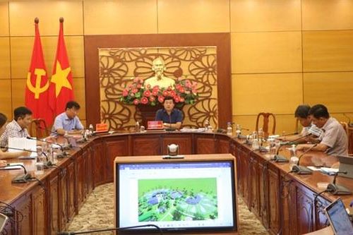 Đề án bảo tồn và phát triển sếu đầu đỏ tại Vườn Quốc gia Tràm Chim là một chương trình lớn của tỉnh