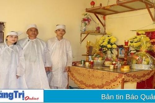 'Mẹ con đi rồi...'