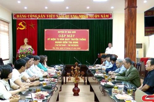 Huyện ủy Mai Sơn gặp mặt kỷ niệm 75 năm Ngày truyền thống ngành Kiểm tra Đảng
