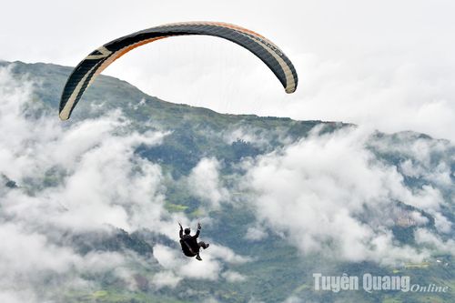 Sôi nổi các hoạt động Lễ hội mùa vàng xã Hồng Thái