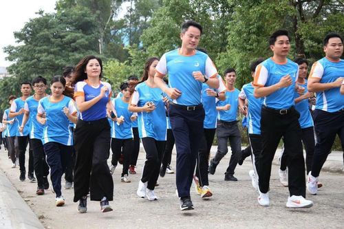 Khởi động chặng 13 'Những bước chân vì cộng đồng'