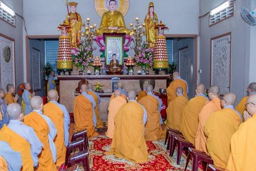 Đồng Nai: Phân ban Ni giới tỉnh tổ chức lễ Bố-tát, tụng giới tập trung