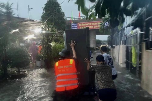 Mưa lụt ở miền Trung và sự chỉ đạo sát sao của Chính phủ cùng chính quyền địa phương