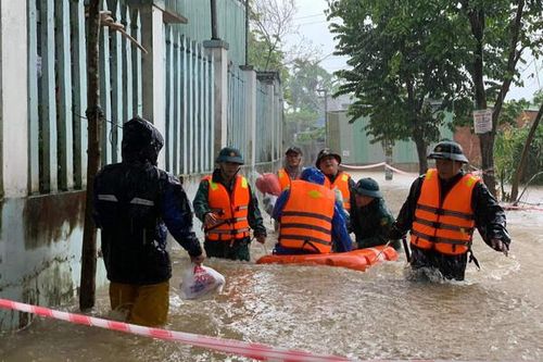 Đà Nẵng: Nhiều tuyến đường Quốc lộ ngập sâu do lũ