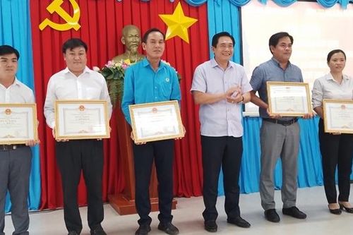 Động lực đổi mới, nâng tầm hoạt động của huyện biên giới Đức Huệ