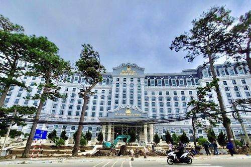 Lâm Đồng: Khách sạn 5 sao Merperle Dalat lớn nhất TP Đà Lạt xây dựng trái phép gần 4.500m2