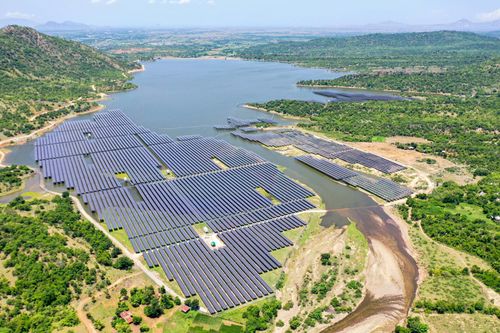 Một doanh nghiệp điện mặt trời lãi lớn nửa đầu năm 2023