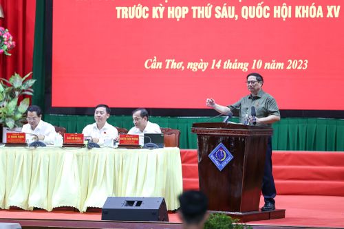 Thủ tướng tiếp xúc cử tri thanh niên, sinh viên, lao động trẻ TP Cần Thơ