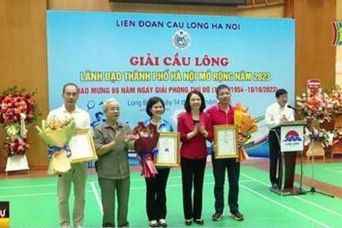Khai mạc giải cầu lông Lãnh đạo TP mở rộng