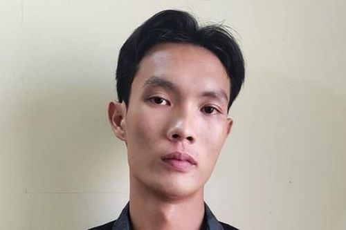Thanh niên lấy xe môtô của CSGT bỏ chạy nhằm 'giải thoát' cho bạn khi bị kiểm tra độ cồn