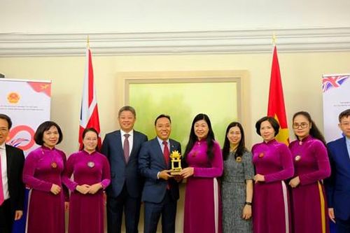 Đoàn công tác thành phố kết thúc tốt đẹp chuyến thăm, làm việc tại Anh và Ireland