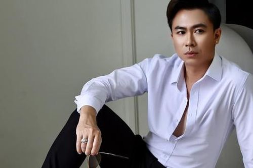 Bầu show 'xúi dại' Hồ Việt Trung đóng giả Châu Gia Kiệt và cái kết đắng