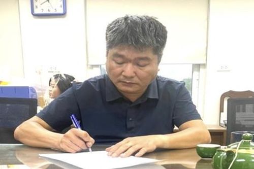 Công an Hà Nội thông tin về việc khởi tố Phó Chủ tịch UBND phường Xuân Đỉnh