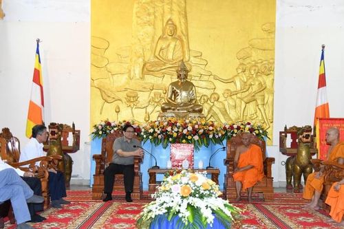 Thủ tướng Phạm Minh Chính thăm, chúc mừng Hội Đoàn kết sư sãi yêu nước tỉnh Trà Vinh