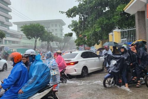 Dự báo mưa lớn, Đà Nẵng cho học sinh toàn thành phố nghỉ học ngày 16-10