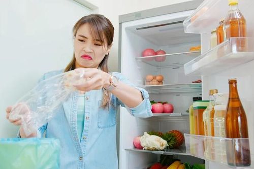 Vệ sinh tủ lạnh bằng cách này không khác nào 'hạ độc' thực phẩm