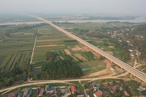 Đề xuất xây cầu cạn khi triển khai cao tốc qua đồng bằng sông Cửu Long