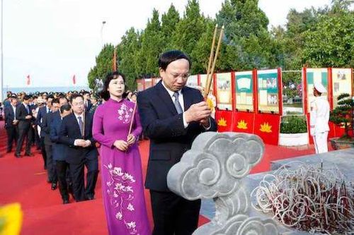 Quảng Ninh báo công dâng Bác nhân kỷ niệm 60 năm thành lập tỉnh