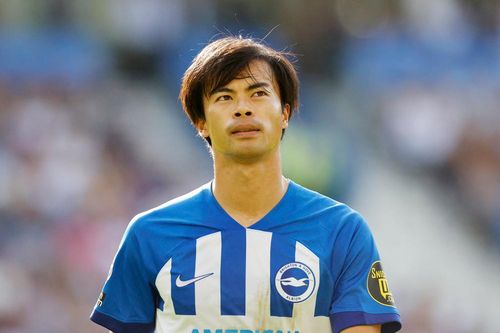Barcelona mê đắm Kaoru Mitoma