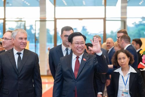 Chủ tịch Quốc hội chủ trì lễ đón, hội đàm với Chủ tịch Duma Quốc gia Nga