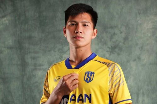 Phan Bá Quyền - Trung vệ trẻ triển vọng của Sông Lam Nghệ An