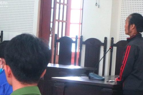 Nỗi lòng người mẹ nghèo vay tiền trả nợ thay con gái