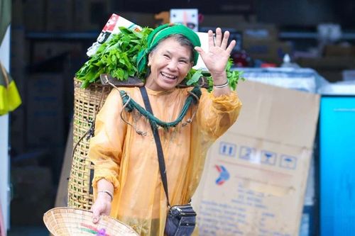 Những nụ cười 'tỏa nắng' của phụ nữ vùng cao