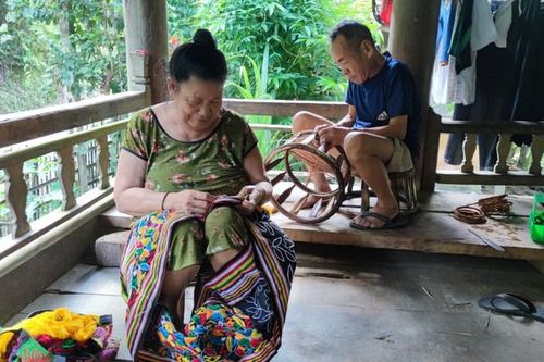 Chuyện dưới chân núi Pù Lôm - Bài 1: Ma túy tràn qua, gia đình ly tán