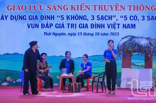 Giao lưu sáng kiến truyền thông xây dựng gia đình hạnh phúc
