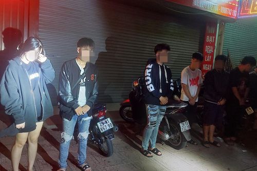 Xuyên đêm tuần tra, mật phục ngăn chặn 'quái xế'