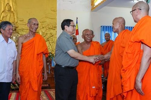 Thủ tướng Phạm Minh Chính chúc mừng lễ Sena Dolta của đồng bào Khmer