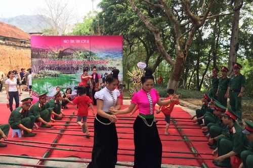Chú trọng thực hiện tốt chương trình phát triển kinh tế vùng dân tộc, miền núi