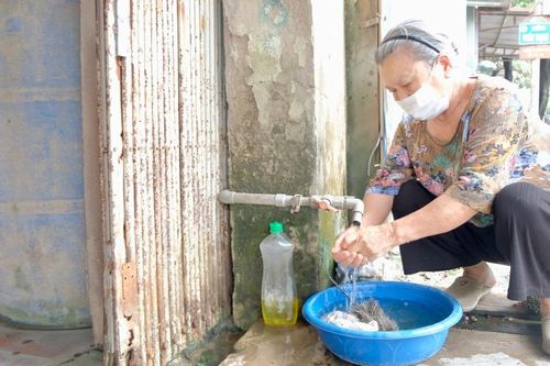 Sớm hoàn thành đấu nối cấp nước sạch cho người dân huyện Phú Xuyên