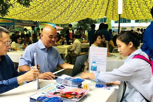 Hà Nội: Các doanh nghiệp tuyển dụng 40.000 lao động ngành nghề nào cuối năm 2023?