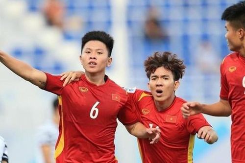Xé lưới Hàn Quốc bằng siêu phẩm, sao trẻ Việt Nam khiến thần đồng nước bạn sững sờ, 'Những ngôi sao vàng' lấn át ĐKVĐ châu Á