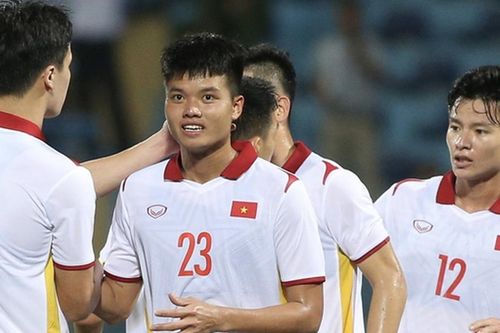 Sao trẻ U23 vô-lê đẳng cấp giúp Việt Nam thắng sát nút Hàn Quốc