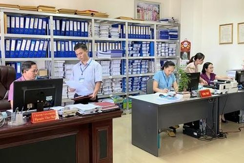 Viên chức chưa được thôi việc trong những trường hợp nào?