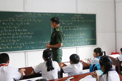 Gieo mầm chữ nơi đảo xa